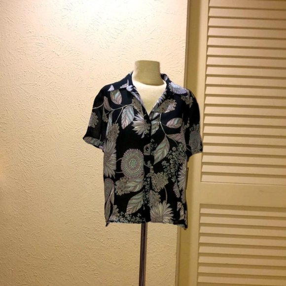 Sheer Paisley Print Skirt Set - Picture 14 of 15